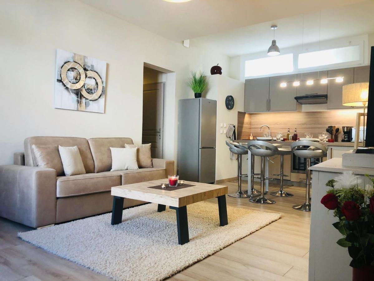 Apartamento Les Volets Rouges Cavaillon Exterior foto