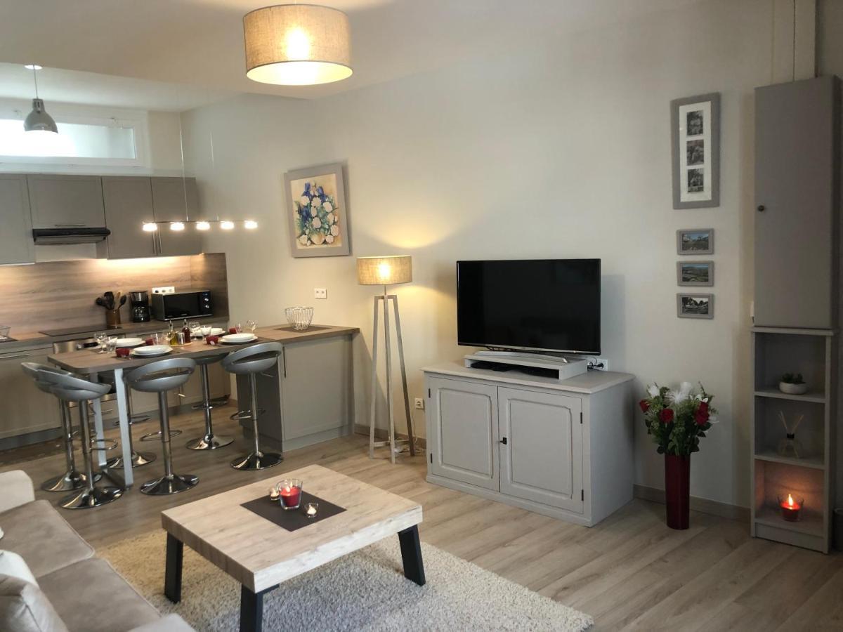 Apartamento Les Volets Rouges Cavaillon Exterior foto