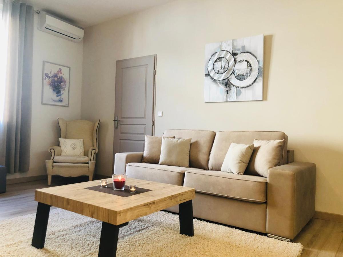 Apartamento Les Volets Rouges Cavaillon Exterior foto