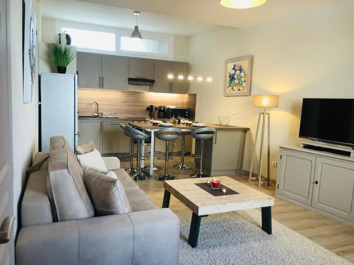 Apartamento Les Volets Rouges Cavaillon Exterior foto